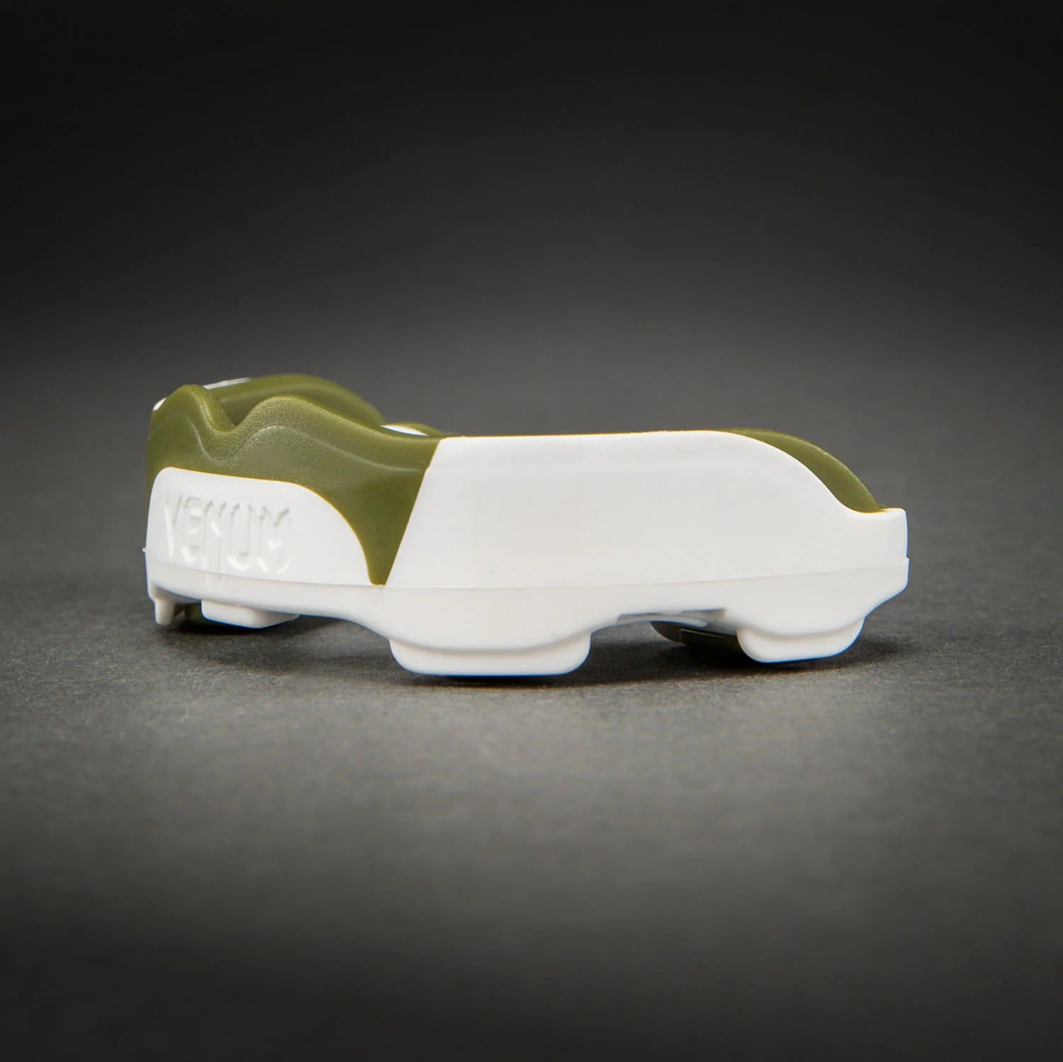 Protector bucal Venum Predator – Blanco/Kaki