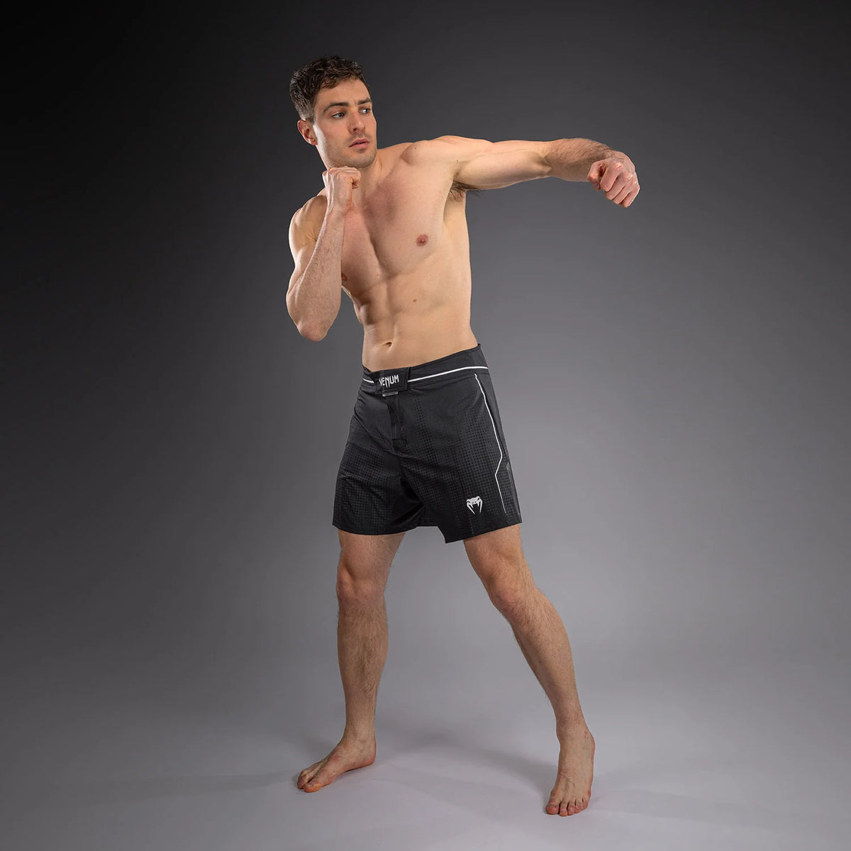 Shorts de Combate Venum   Stealth - Negro/Blanco