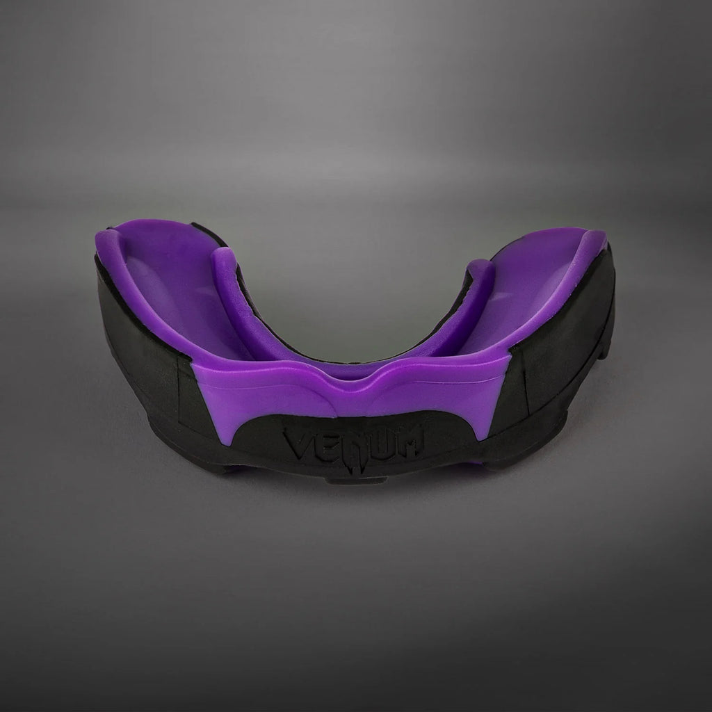 Protector bucal Venum Predator - Negro/Morado