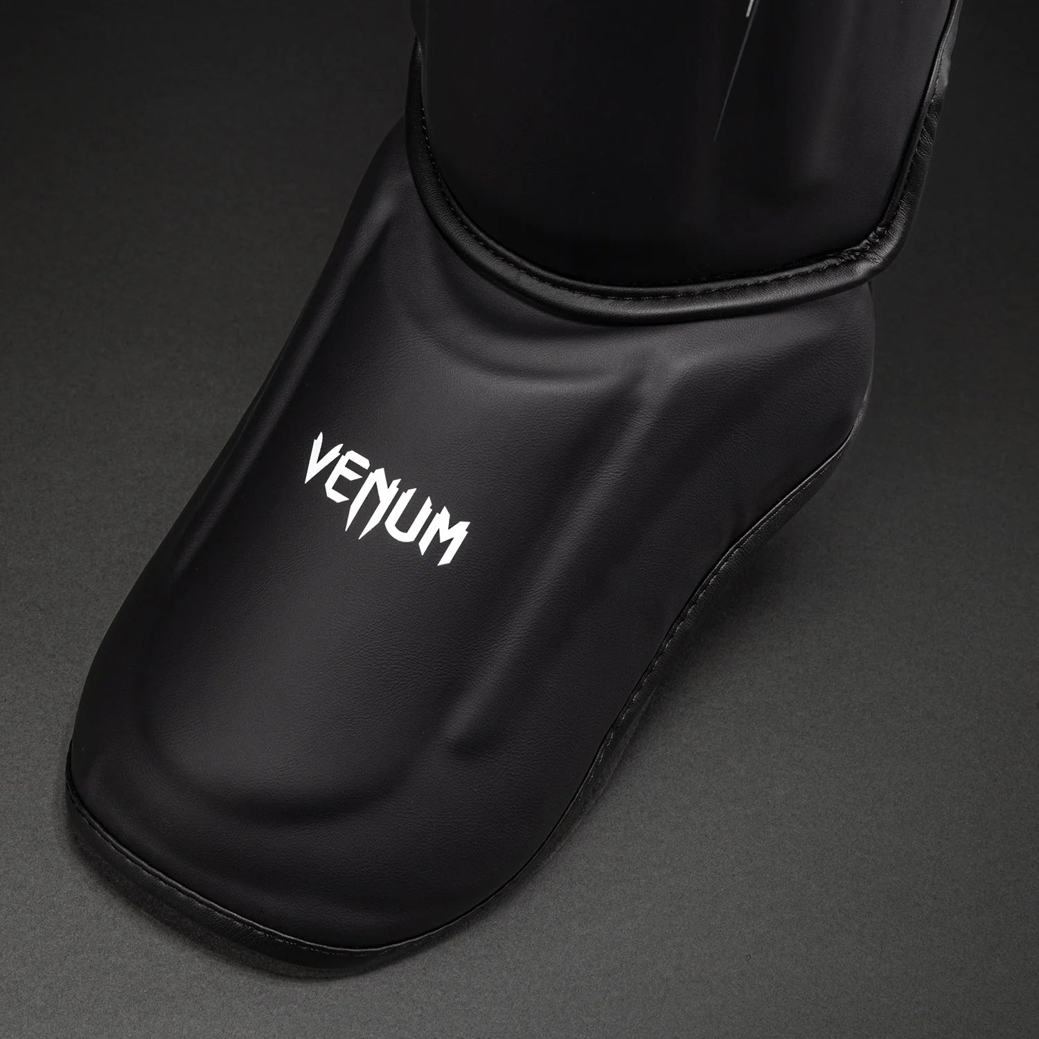 Espinilleras Venum Streamline - Negro/Blanco