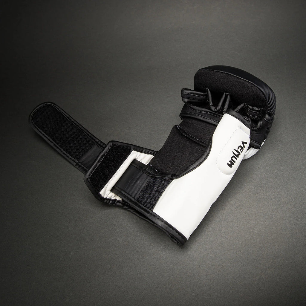 Guantes de Sparring Venum Attack 2.0 - Negro/blanco