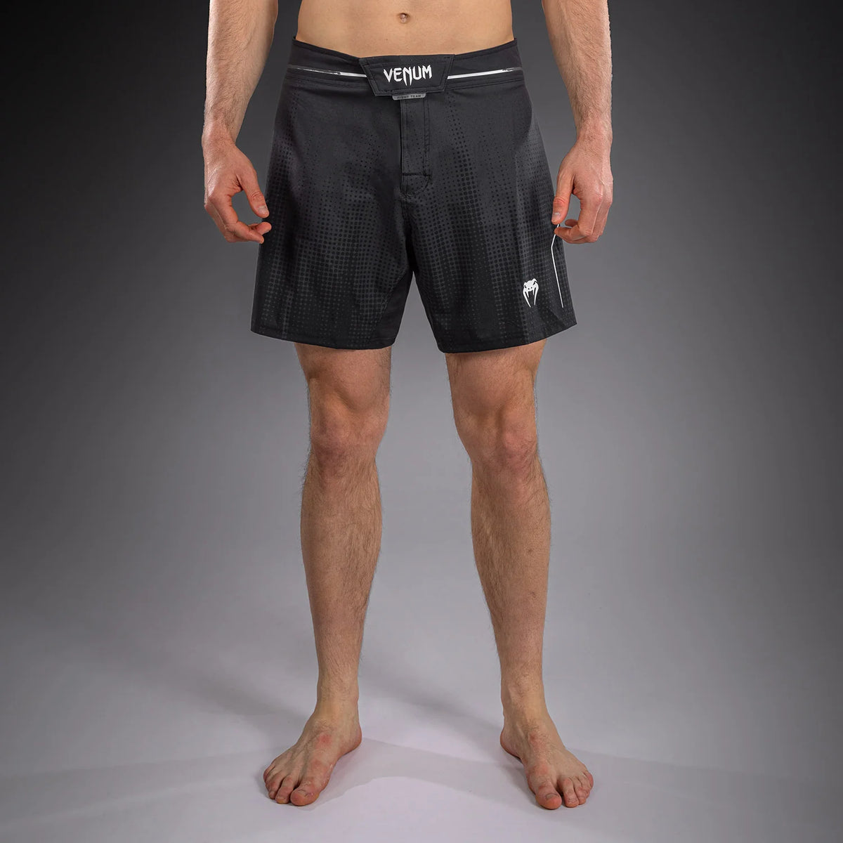 Shorts de Combate Venum   Stealth - Negro/Blanco